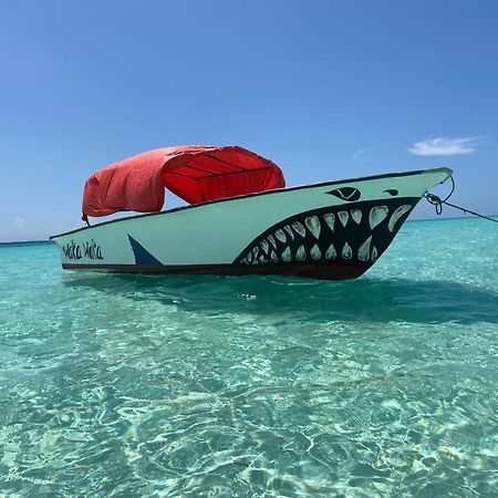 プワニ・チャンガーニ Waka Waka Bed & Breakfast エクステリア 写真