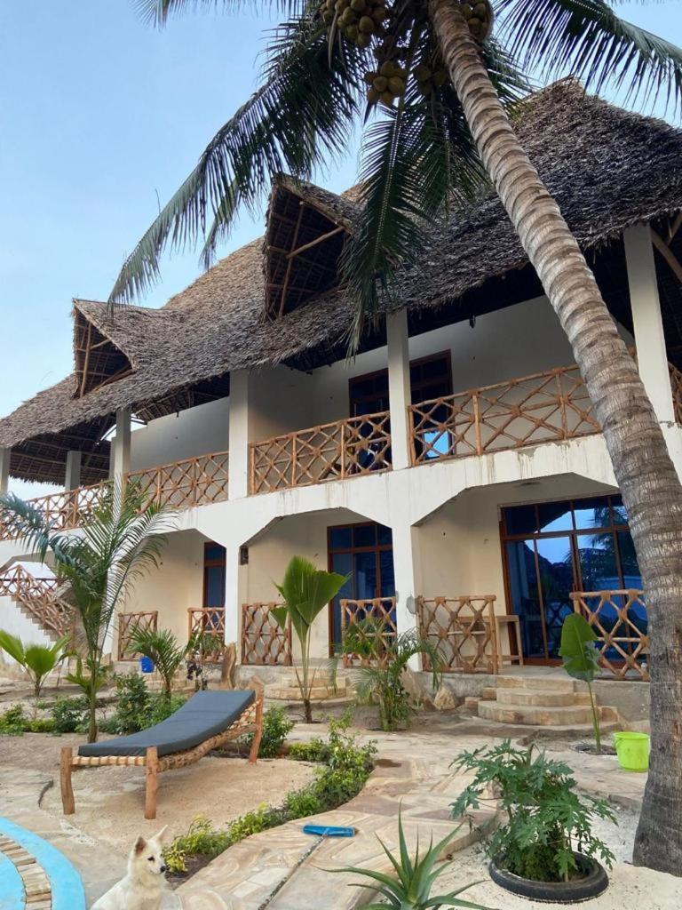 プワニ・チャンガーニ Waka Waka Bed & Breakfast エクステリア 写真