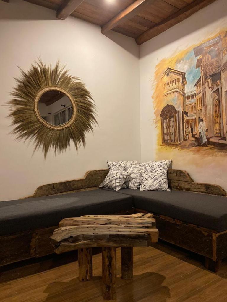 プワニ・チャンガーニ Waka Waka Bed & Breakfast エクステリア 写真