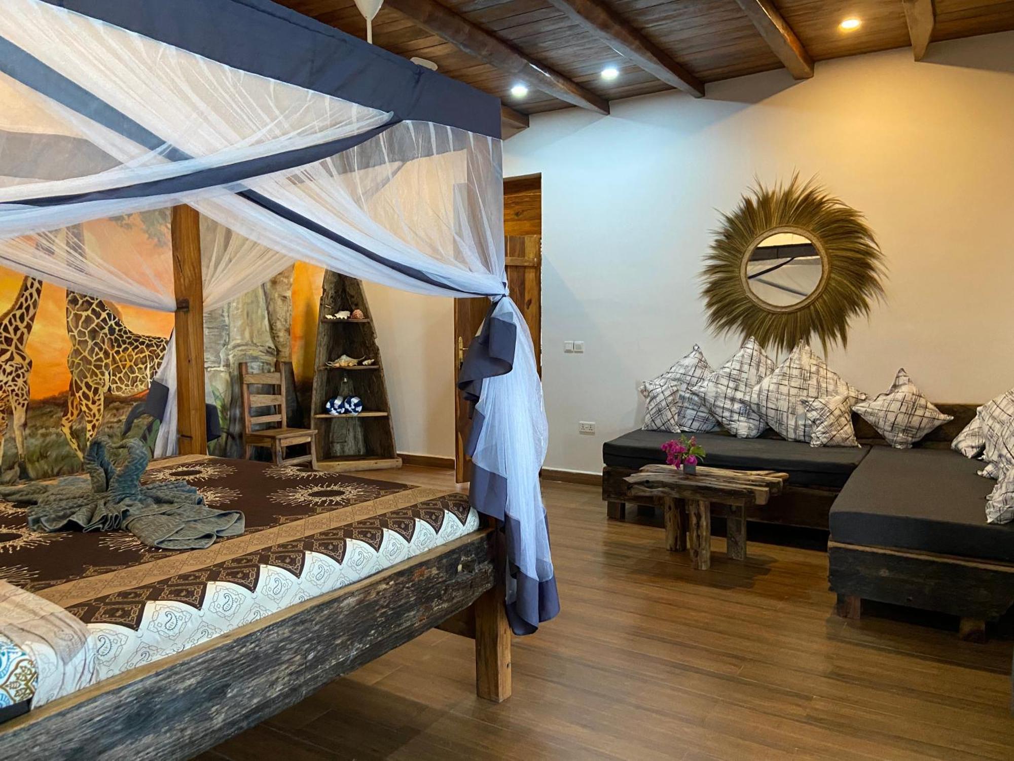 プワニ・チャンガーニ Waka Waka Bed & Breakfast エクステリア 写真